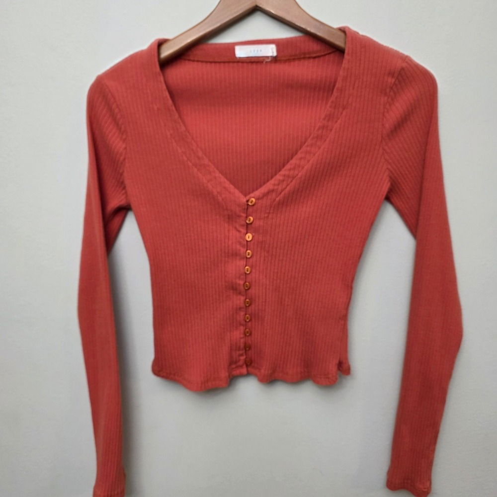 Lush Ribbed‎ Knit Top Womens Medium Rust Orange Button Front V-Neck Cropped Boho